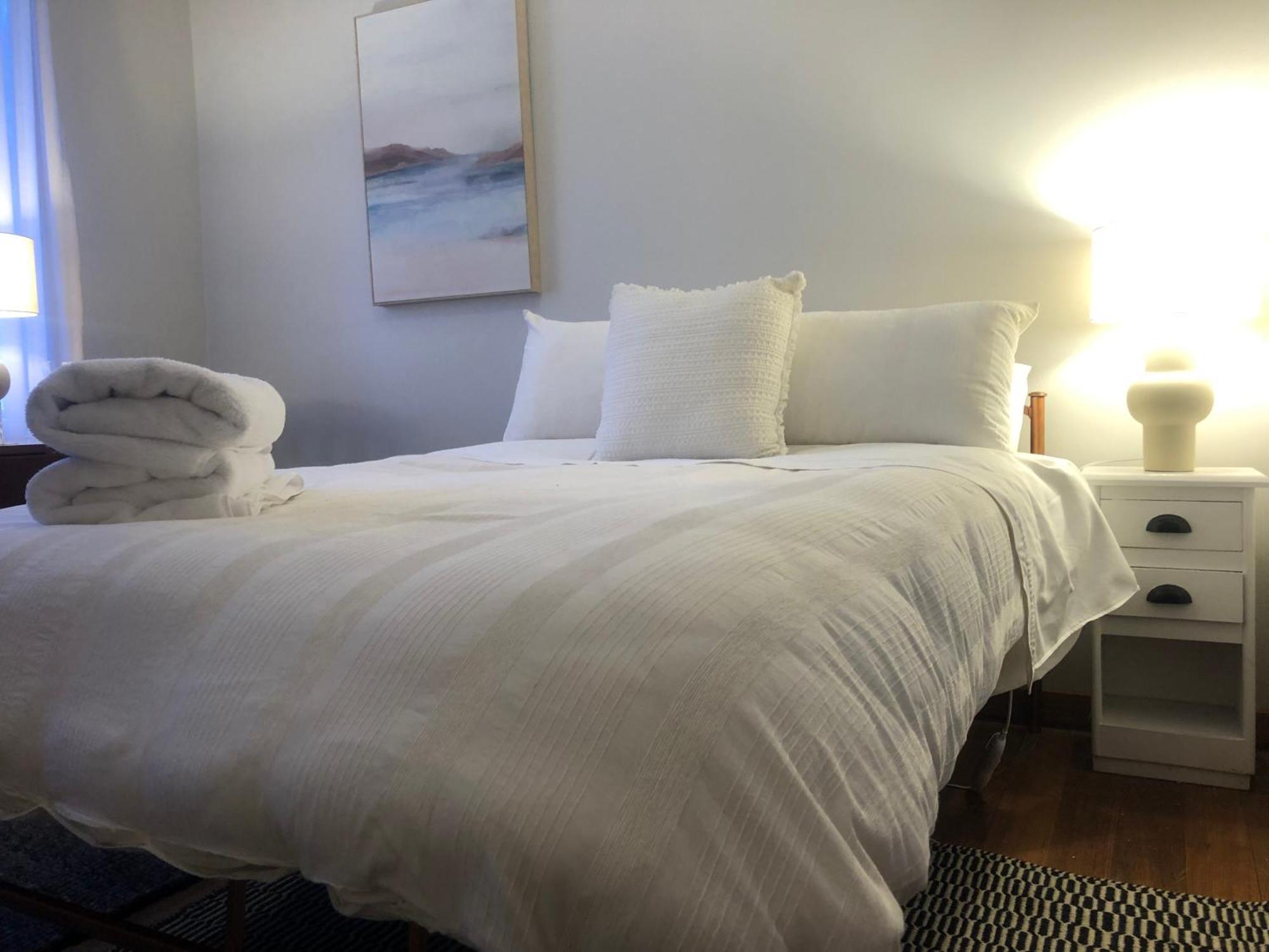 Lovely Budget Vegan Homestay ロンセストン エクステリア 写真
