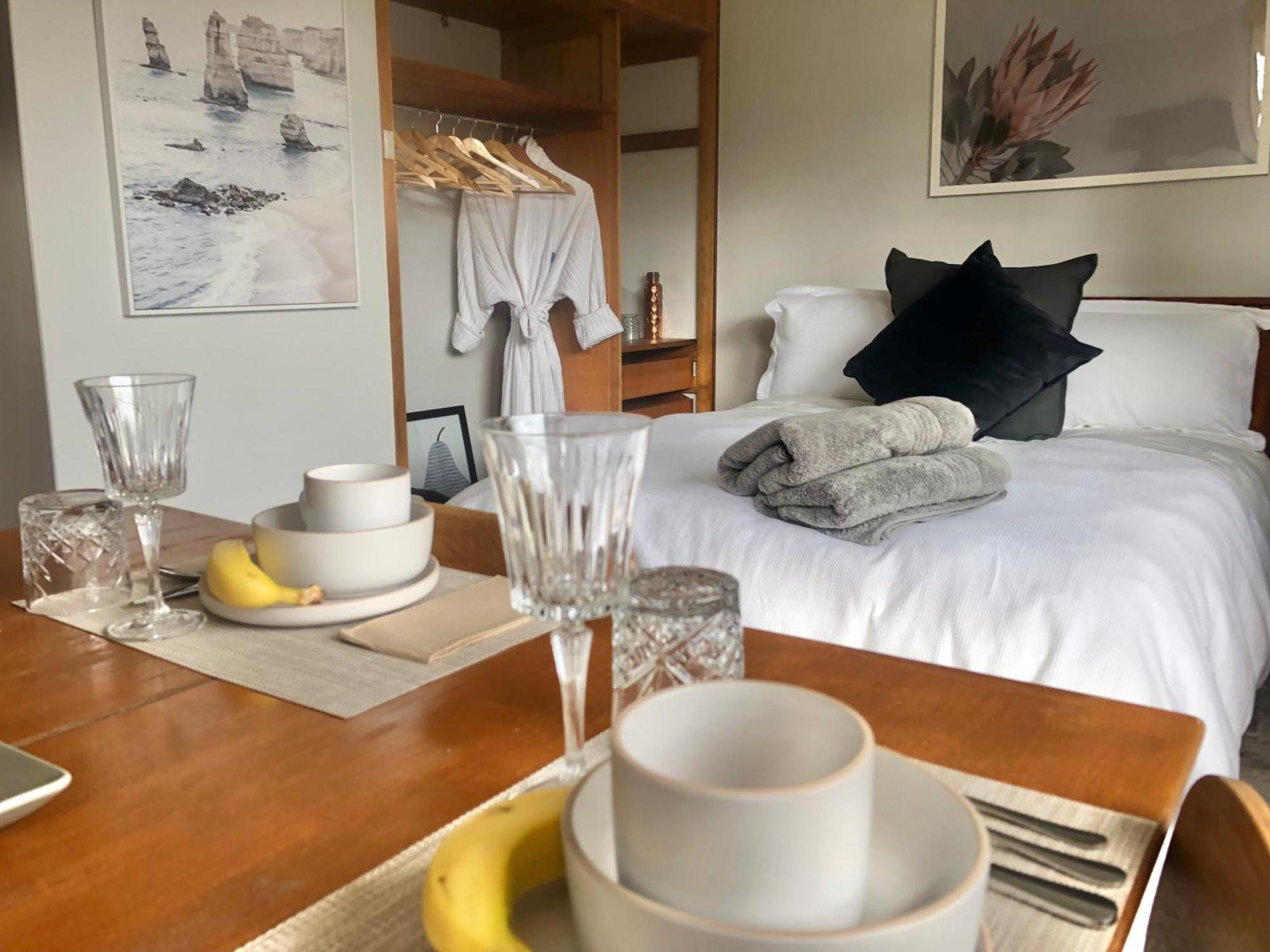 Lovely Budget Vegan Homestay ロンセストン エクステリア 写真